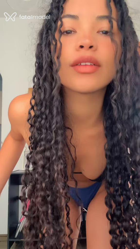 Acompanhante mulher morena (o) de olhos castanhos - Luna Acompanhante mulher morena (o) de olhos castanhos - Luna