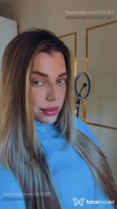 Acompanhante mulher loira (o) de olhos azuis - Liz