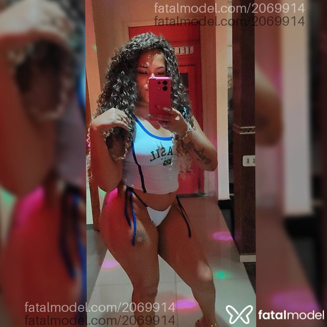 Acompanhante mulher com cabelo castanho de olhos pretos em Paranavaí Acompanhante mulher com cabelo castanho de olhos pretos em Paranavaí - Dandara Dantas