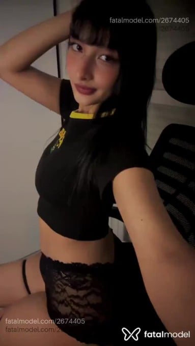 Acompanhante mulher morena (o) de olhos castanhos - Sofia Acompanhante mulher morena (o) de olhos castanhos - Sofia