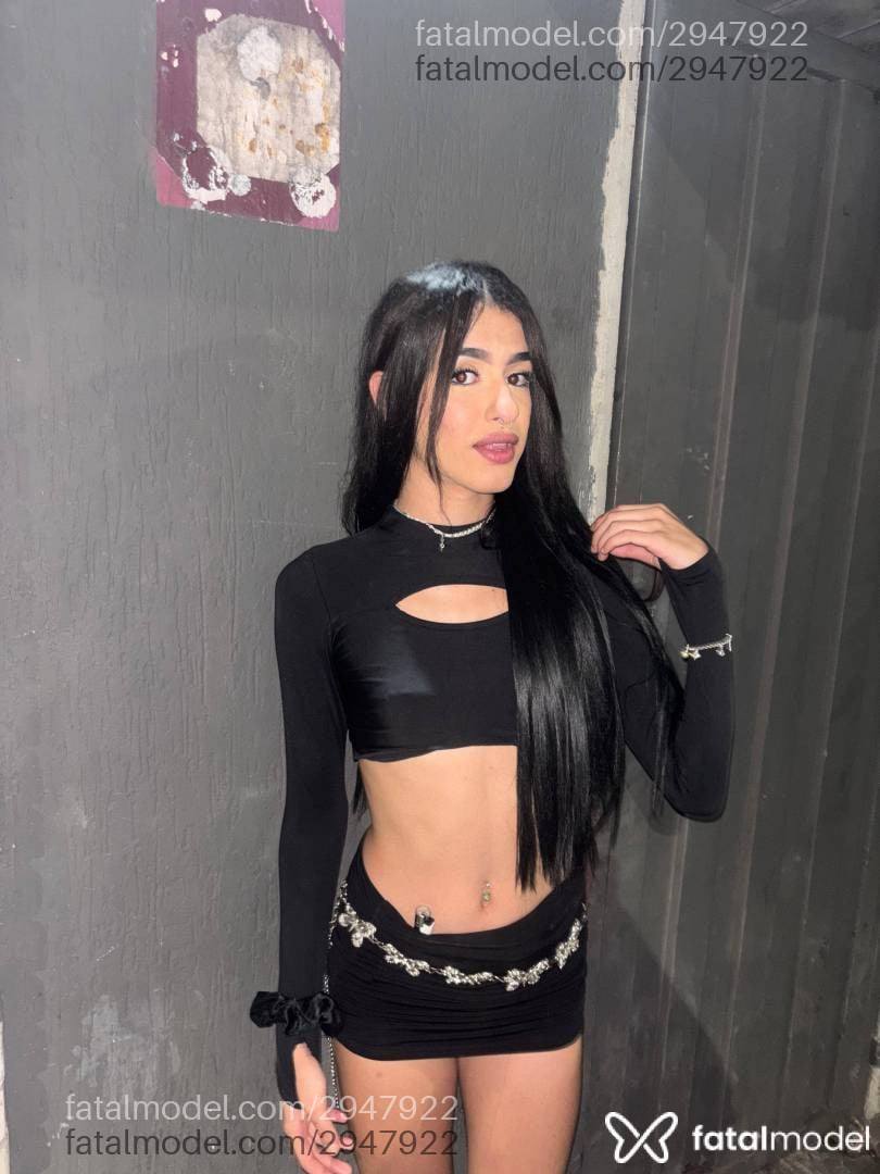Acompanhante mulher trans com cabelo castanho de olhos castanhos em São José dos Campos - Vitória