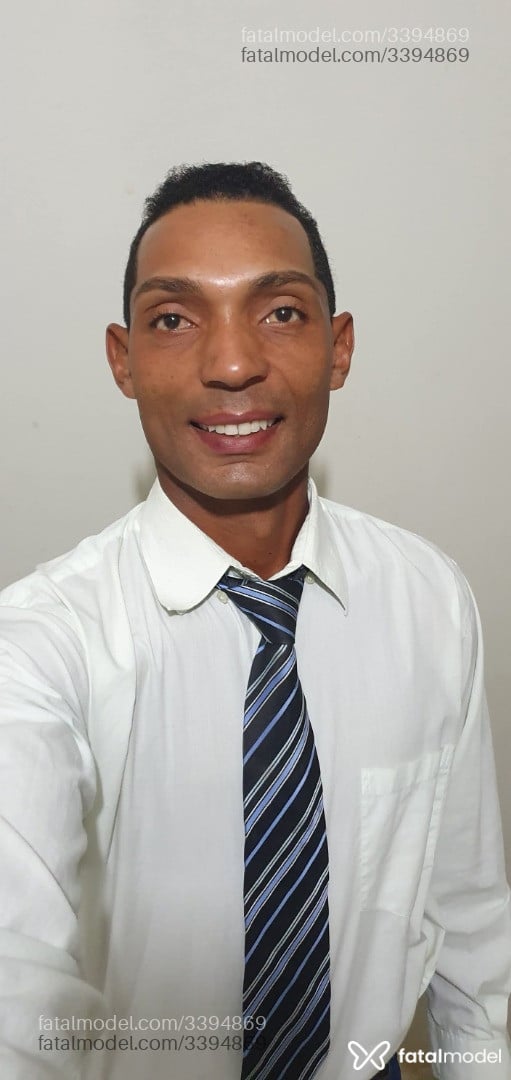 Acompanhante homem morena (o) de olhos castanhos em Passos Acompanhante homem morena (o) de olhos castanhos em Passos - Wyllamespote
