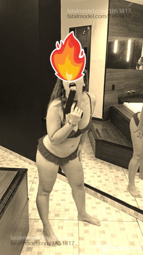 Acompanhante mulher com cabelo castanho de olhos castanhos em Campina Grande Acompanhante mulher com cabelo castanho de olhos castanhos em Campina Grande - Luana