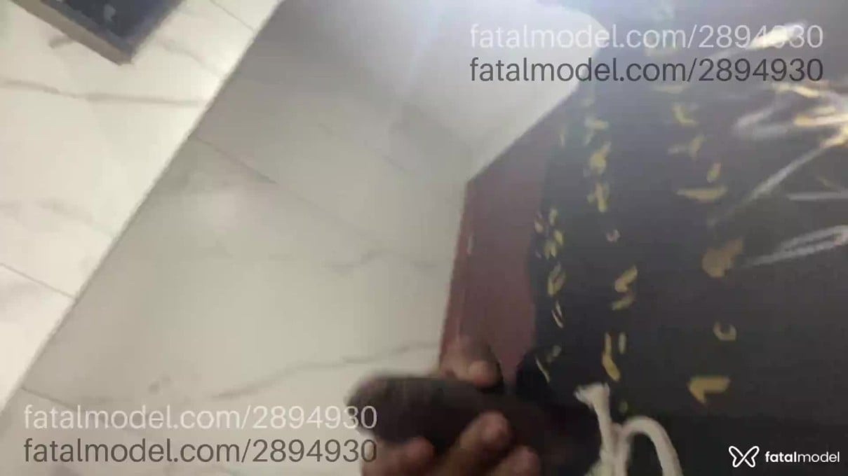 Acompanhante homem com cabelo colorido de olhos castanhos - Fabrício
