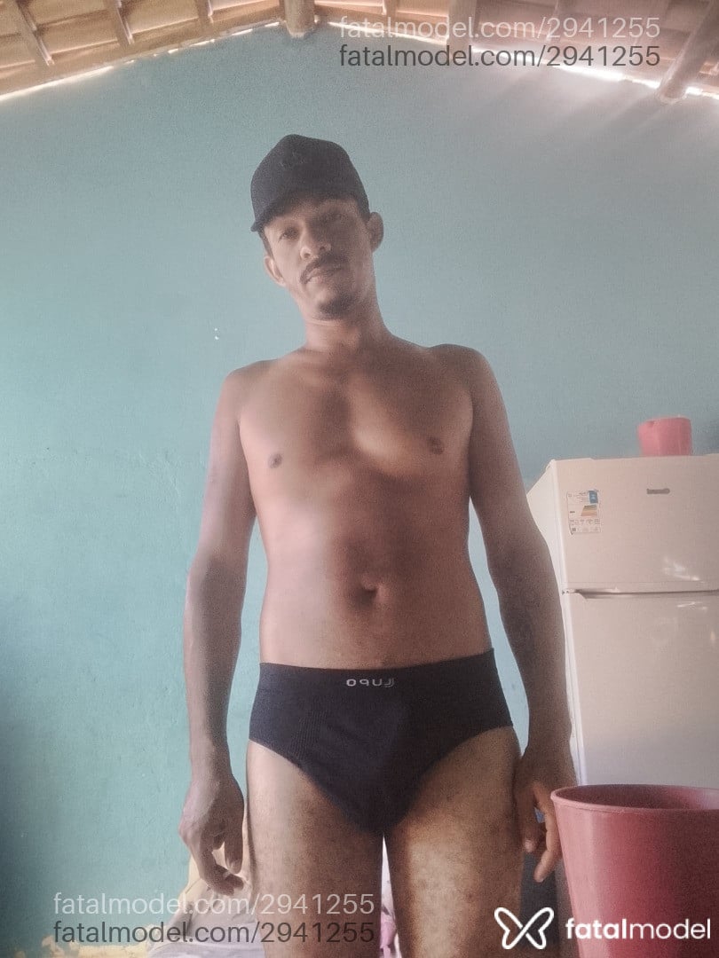 Acompanhante homem morena (o) de olhos mel em Porto Seguro - Daviddotado
