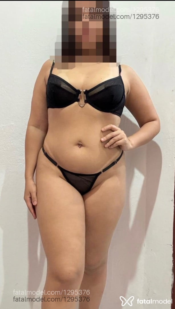 Acompanhante mulher com cabelo castanho de olhos castanhos em São Luís - Alice