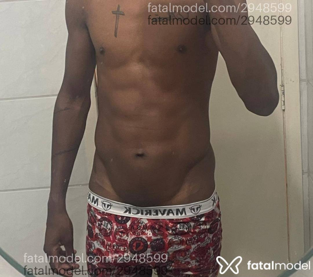 Acompanhante não-binário morena (o) de olhos pretos em Virtual - Ciclop