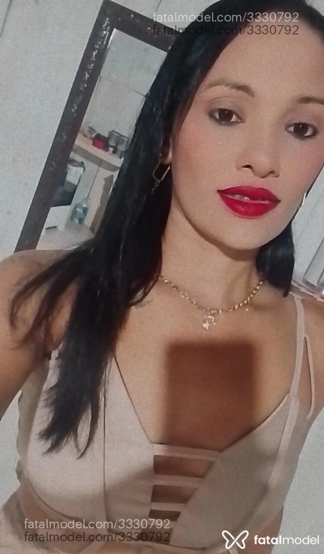 Acompanhante mulher com cabelo castanho de olhos castanhos em Matupá - Lenny