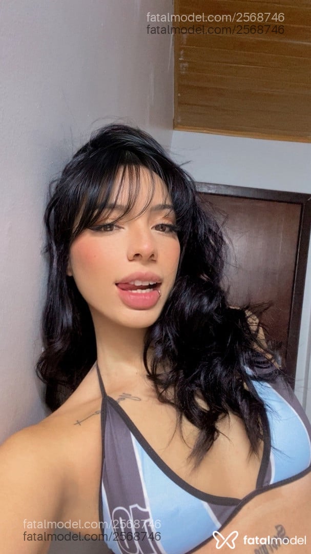 Acompanhante mulher morena (o) de olhos castanhos em Sinop - Mel