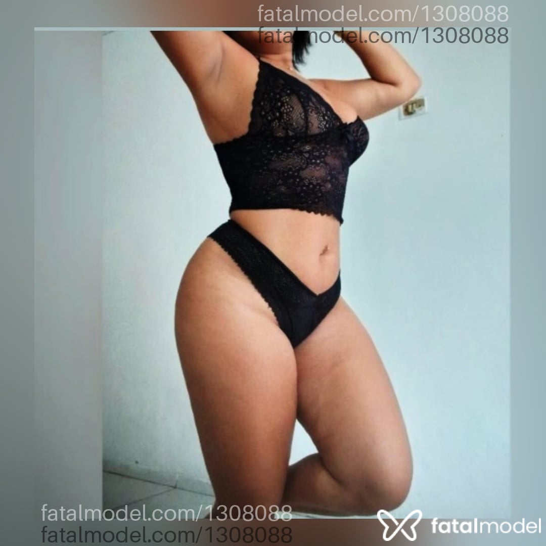 Acompanhante mulher com cabelo castanho de olhos pretos em Maceió - Sol Maia