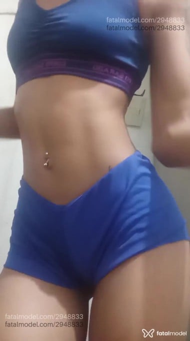 Acompanhante mulher com cabelo castanho de olhos castanhos - Yasmin Vick Acompanhante mulher com cabelo castanho de olhos castanhos - Yasmin Vick
