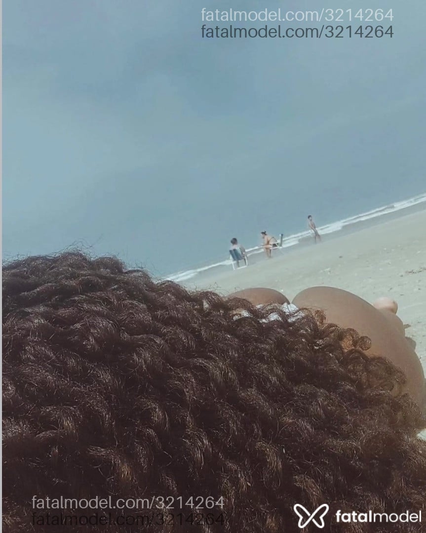Acompanhante mulher morena (o) de olhos castanhos em Balneário Camboriú - Cristiane