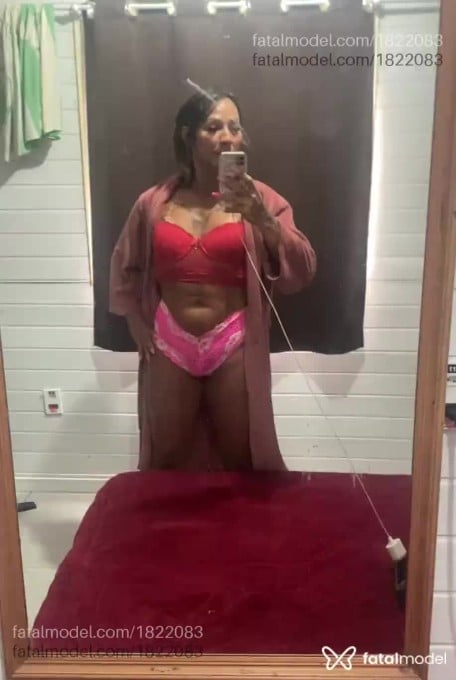 Acompanhante mulher trans loira (o) de olhos azuis em Capão da Canoa Acompanhante mulher trans loira (o) de olhos azuis em Capão da Canoa - Angel