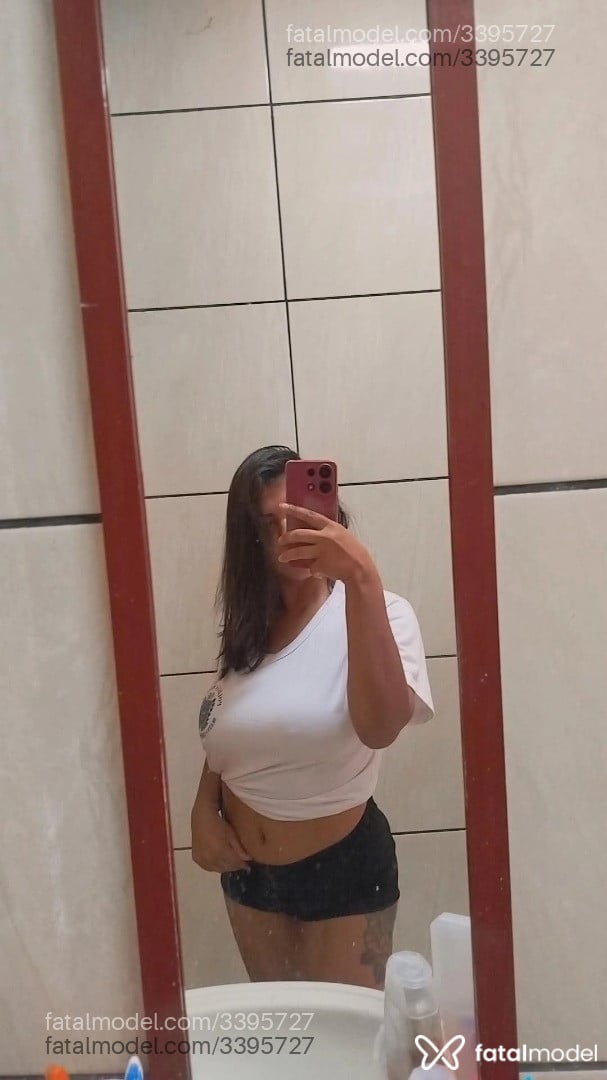 Acompanhante mulher com cabelo castanho de olhos castanhos em Campo Grande - Patycg