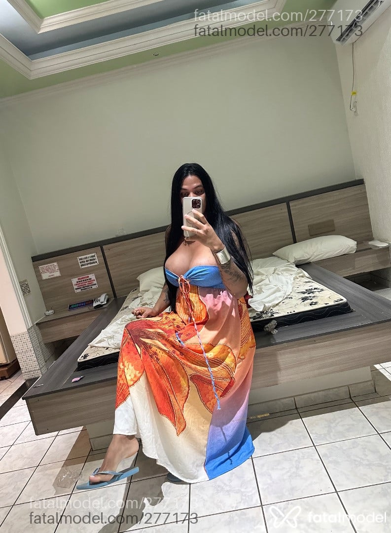 Acompanhante travesti morena (o) de olhos castanhos em Caldas Novas - Sabrina
