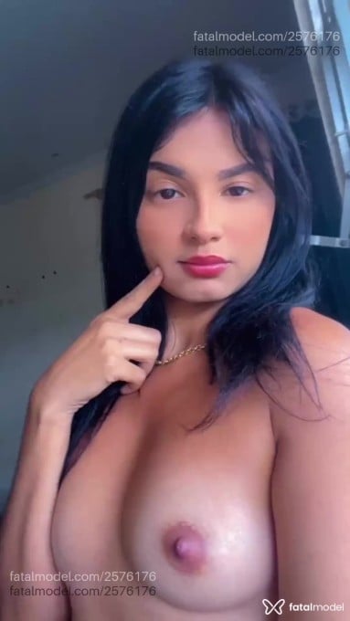 Acompanhante mulher morena (o) de olhos castanhos em Rio de Janeiro Acompanhante mulher morena (o) de olhos castanhos em Rio de Janeiro - Luana