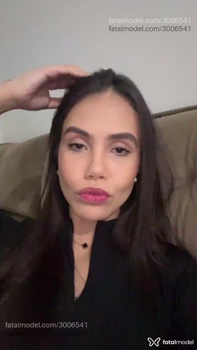 Acompanhante mulher morena (o) de olhos castanhos em Joinville - Bruna Mendes