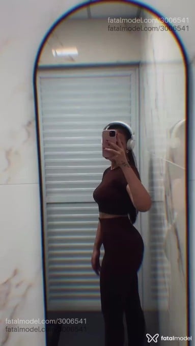 Acompanhante mulher morena (o) de olhos castanhos em Joinville - Bruna Mendes