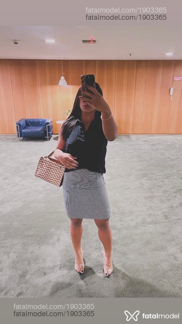 Acompanhante mulher morena (o) de olhos castanhos em Brasília - Pietra