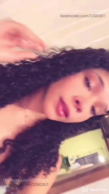 Acompanhante mulher trans com cabelo castanho de olhos castanhos em Vitória - Angel