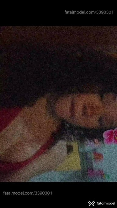 Acompanhante mulher trans com cabelo castanho de olhos castanhos em Vitória - Angel