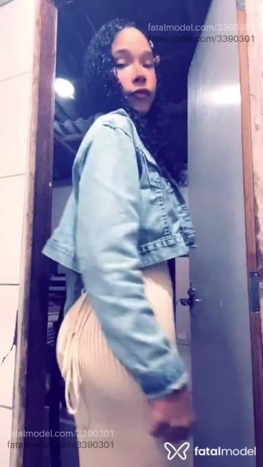 Acompanhante mulher trans com cabelo castanho de olhos castanhos em Vitória - Angel