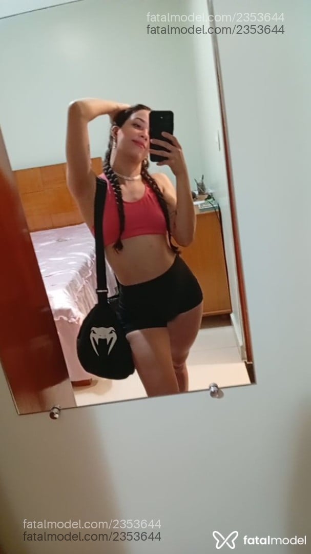 Acompanhante mulher com cabelo castanho de olhos castanhos em Goiânia - Angel