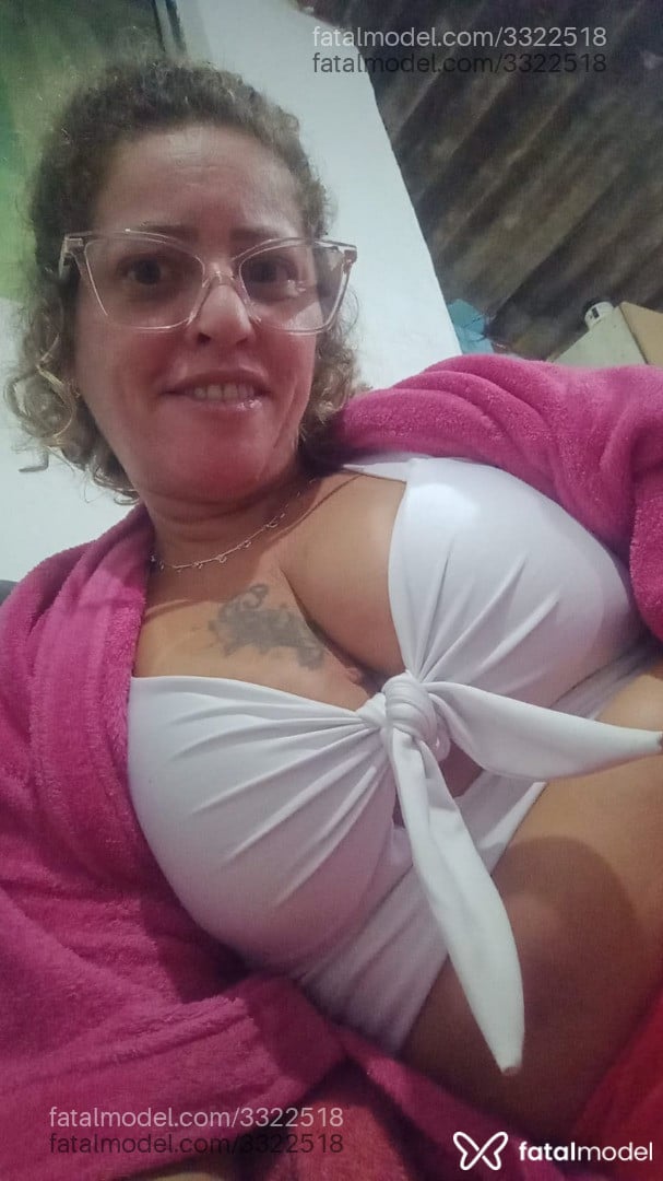 Acompanhante mulher loira (o) de olhos verdes - Jaqueline Acompanhante mulher loira (o) de olhos verdes - Jaqueline