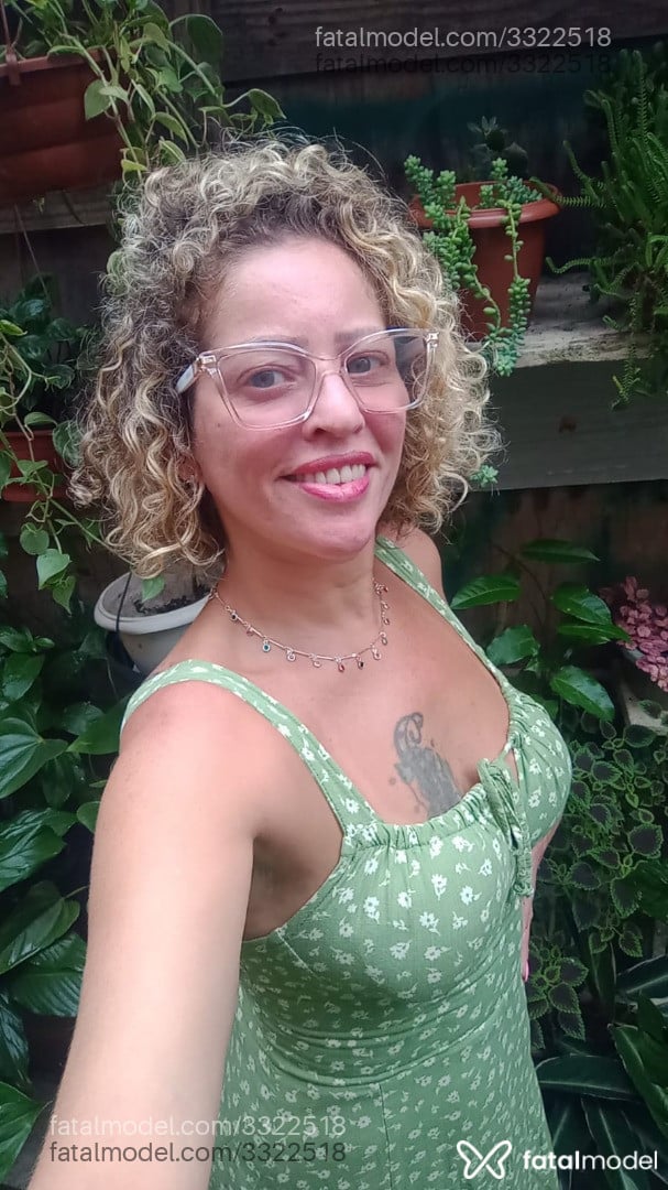 Acompanhante mulher loira (o) de olhos verdes - Jaqueline Acompanhante mulher loira (o) de olhos verdes - Jaqueline