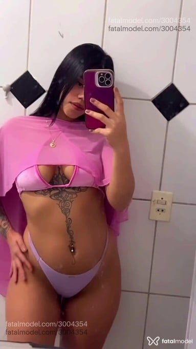 Acompanhante mulher morena (o) de olhos pretos em Petrolina Acompanhante mulher morena (o) de olhos pretos em Petrolina - Cléo Medeiros