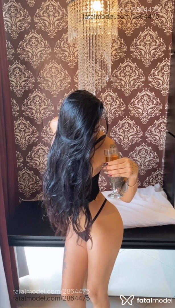 Acompanhante mulher morena (o) de olhos castanhos em São Paulo - Melissa Aguiar