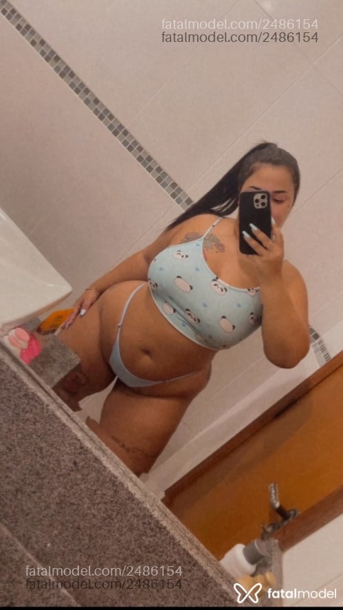 Acompanhante mulher morena (o) de olhos pretos em Canoas - Livia