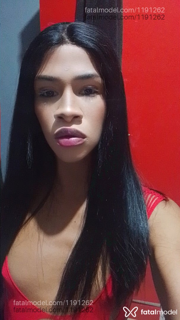 Acompanhante não-binário morena (o) de olhos pretos em Foz do Iguaçu - Ysabela Amandha