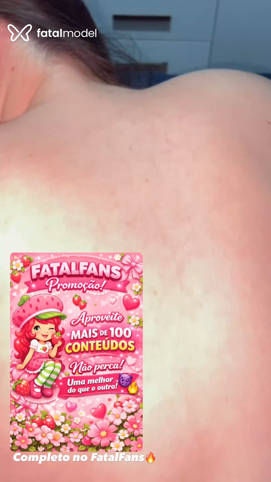 Acompanhante mulher trans com cabelo castanho de olhos castanhos - Angel Acompanhante mulher trans com cabelo castanho de olhos castanhos - Angel