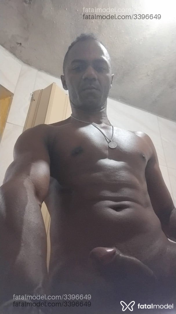 Acompanhante homem morena (o) de olhos castanhos em Maceió - Negobom