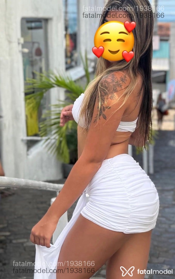 Acompanhante mulher com cabelo castanho de olhos castanhos em Dourados - Gabriella