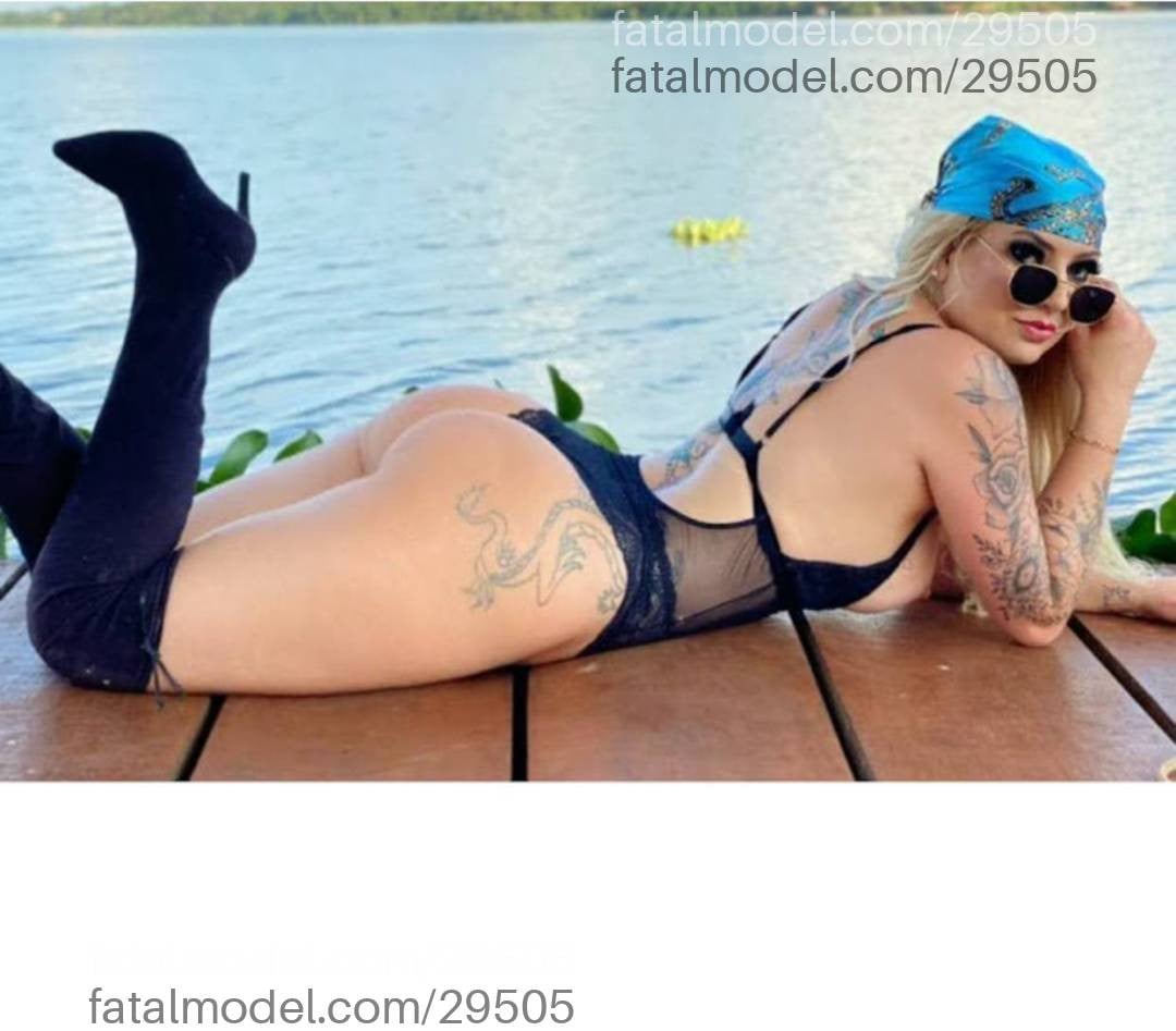 Acompanhante mulher loira (o) de olhos mel - BELLA FERRAZ
