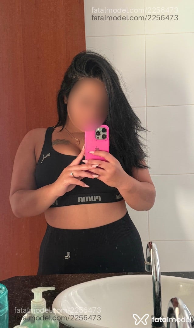 Acompanhante mulher com cabelo castanho de olhos castanhos em Ouro Preto Acompanhante mulher com cabelo castanho de olhos castanhos em Ouro Preto - Elisa