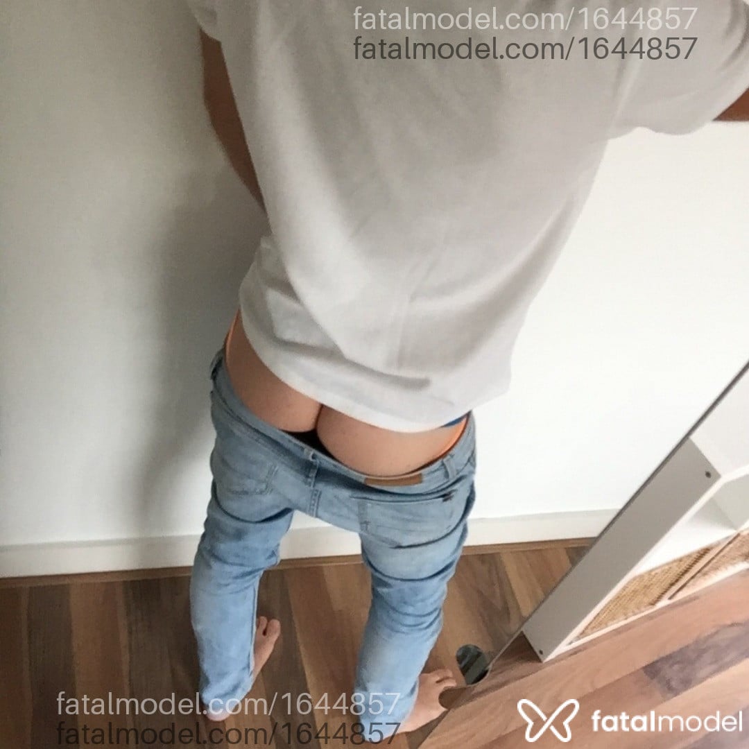 Acompanhante homem morena (o) de olhos castanhos em Mineiros - Danilo