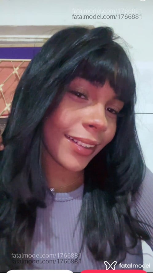 Acompanhante mulher ruiva (o) de olhos castanhos - Moreninhaa