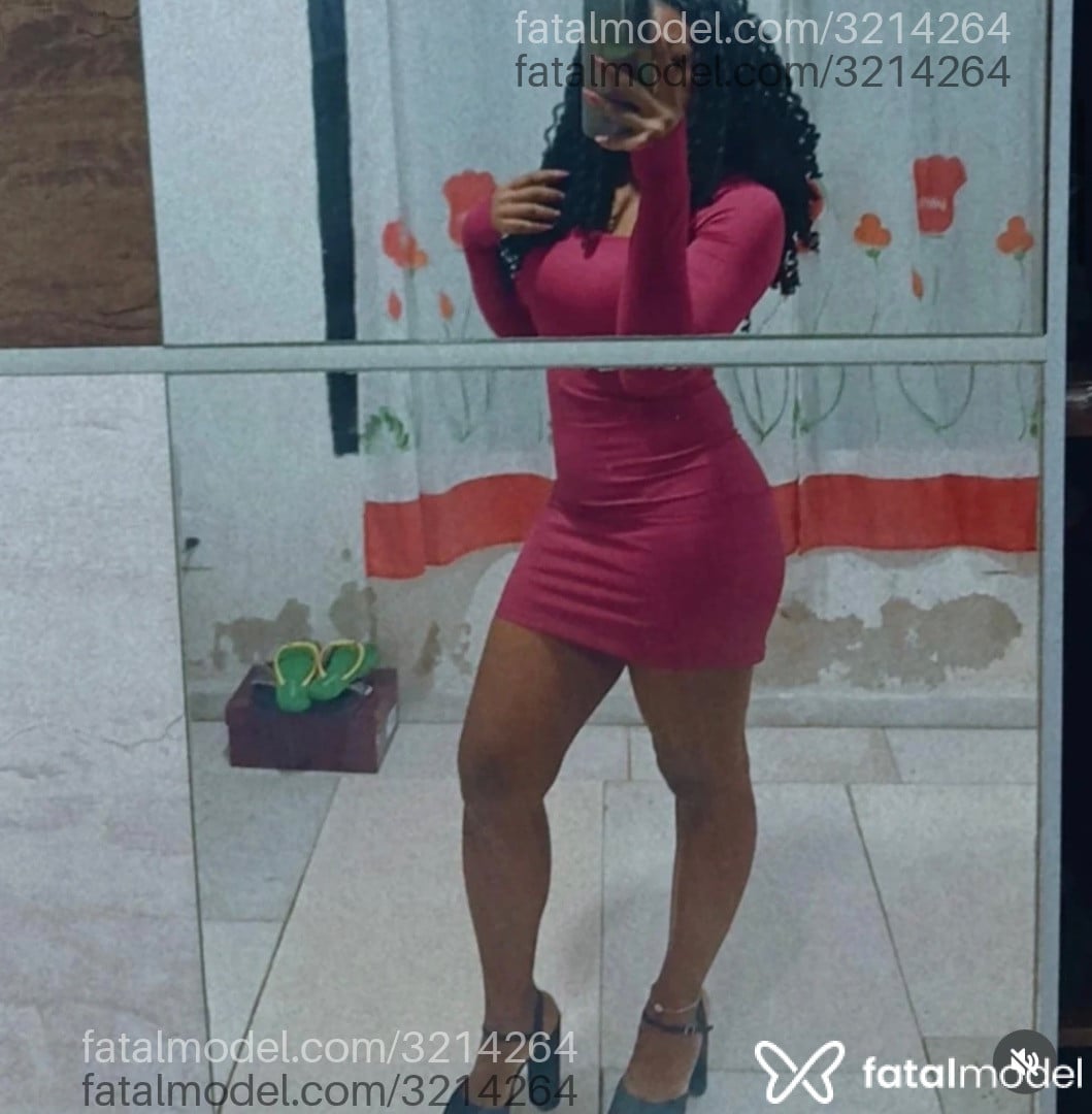 Acompanhante mulher morena (o) de olhos castanhos em Balneário Camboriú - Cristiane
