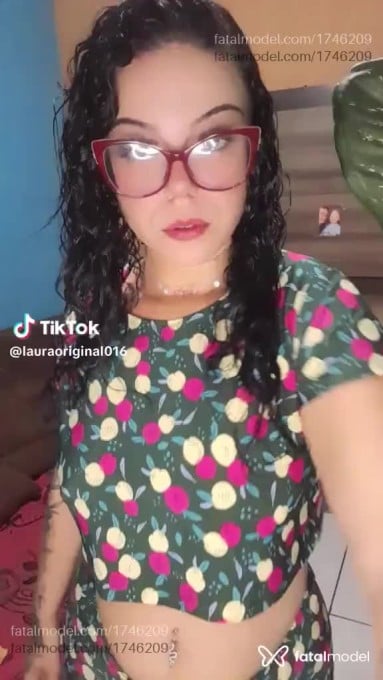 Acompanhante mulher morena (o) de olhos castanhos em Franca Acompanhante mulher morena (o) de olhos castanhos em Franca - Vitória