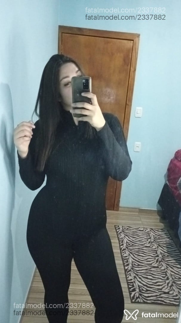 Acompanhante mulher morena (o) de olhos verdes em Teutônia - Thethé Lopes