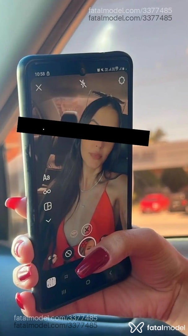 Acompanhante mulher com cabelo castanho de olhos castanhos - Amora