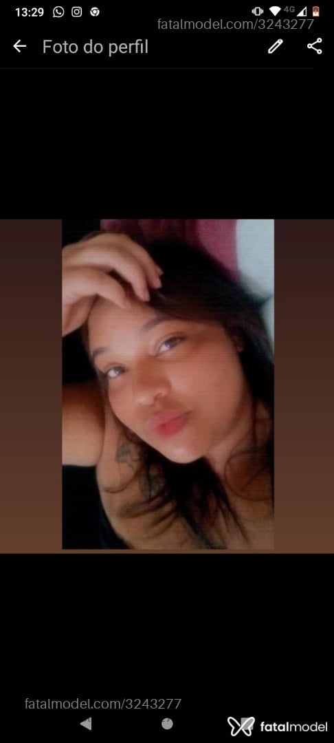 Acompanhante mulher com cabelo castanho de olhos mel - Rebeca Acompanhante mulher com cabelo castanho de olhos mel - Rebeca