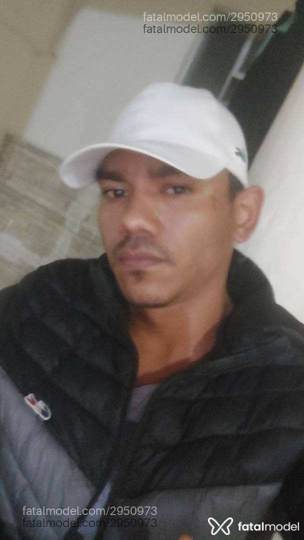Acompanhante homem com cabelo castanho de olhos castanhos em Macapá - Jeferson Magalhães