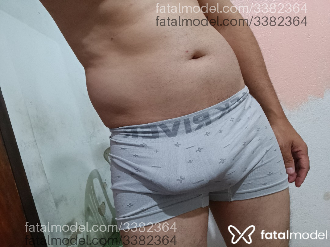 Acompanhante homem morena (o) de olhos pretos - Cesar