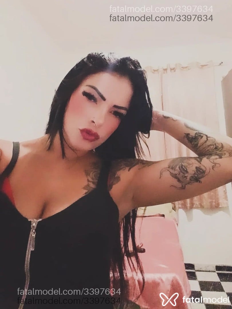 Acompanhante mulher morena (o) de olhos castanhos em Carapicuíba Acompanhante mulher morena (o) de olhos castanhos em Carapicuíba - Brenda