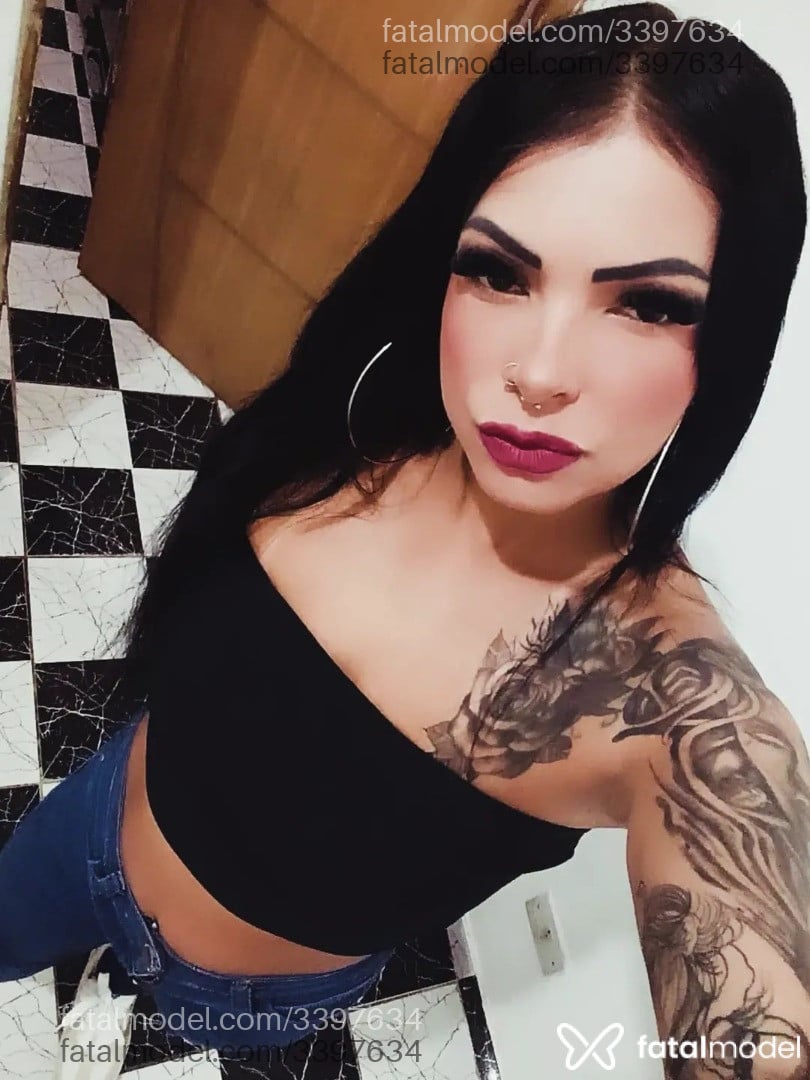 Acompanhante mulher morena (o) de olhos castanhos em Carapicuíba Acompanhante mulher morena (o) de olhos castanhos em Carapicuíba - Brenda