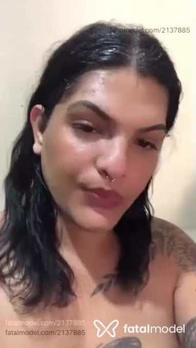 Acompanhante mulher trans morena (o) de olhos castanhos - Dany Alves
